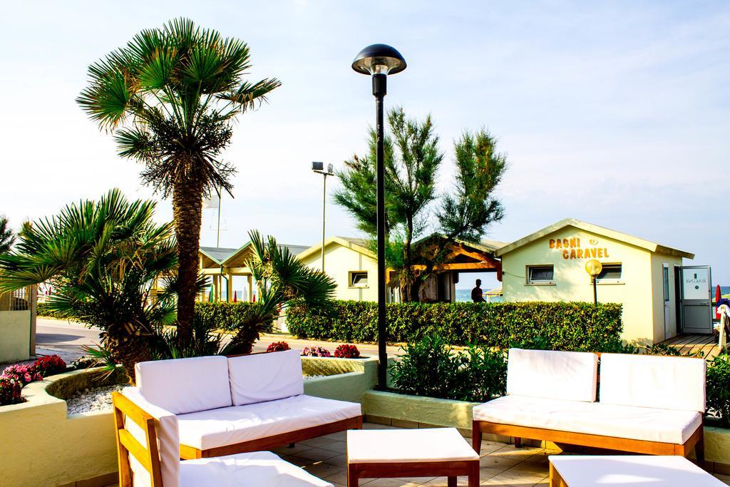 Hotel Caravel Marotta Exterior photo